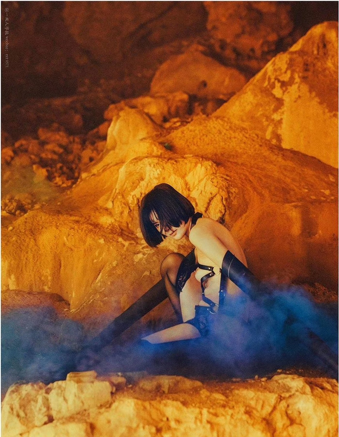 名模阿朱大尺度私拍套读 - 人体摄影